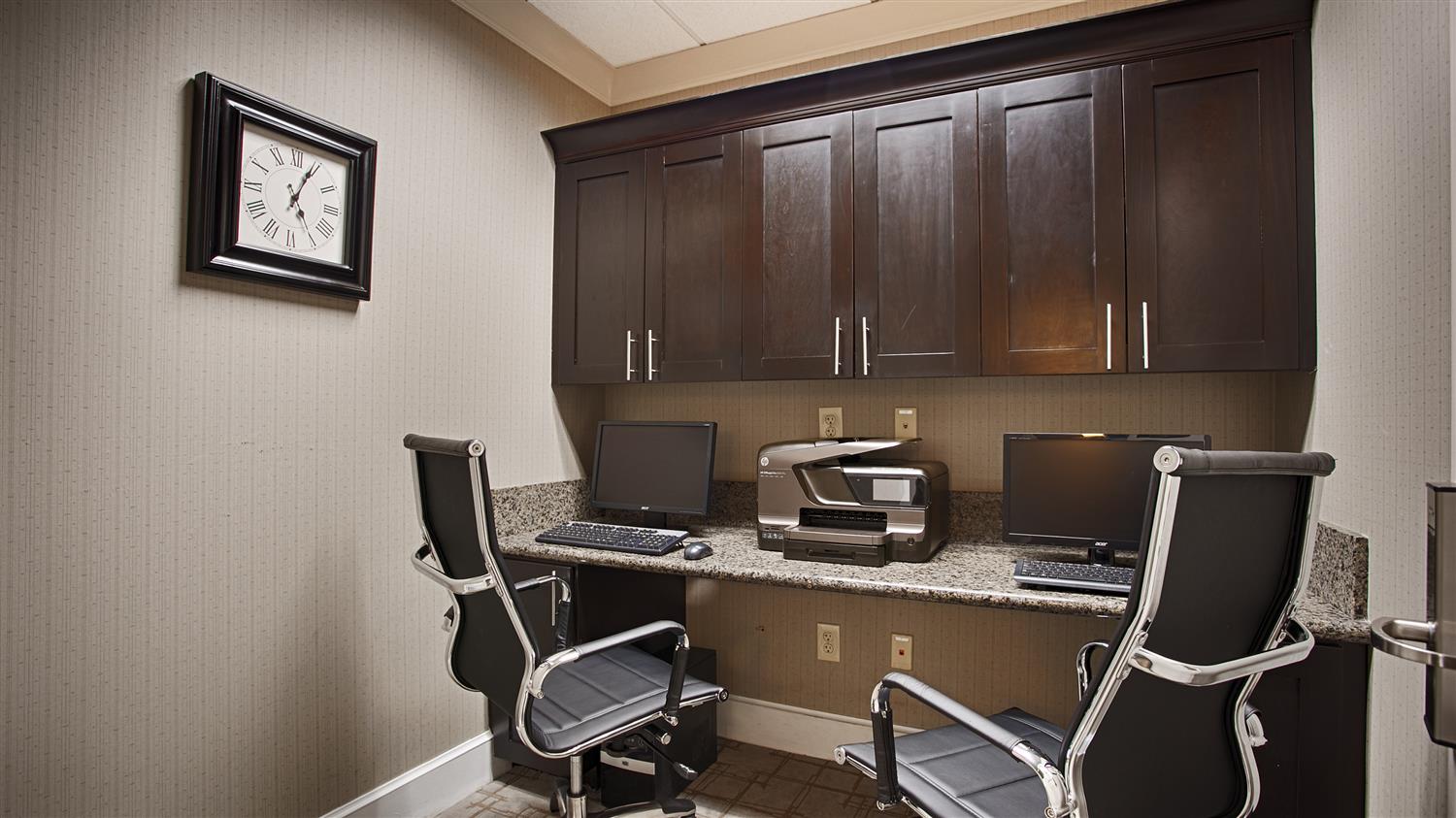 Best Western Plus Texarkana Inn & Suites 24/29