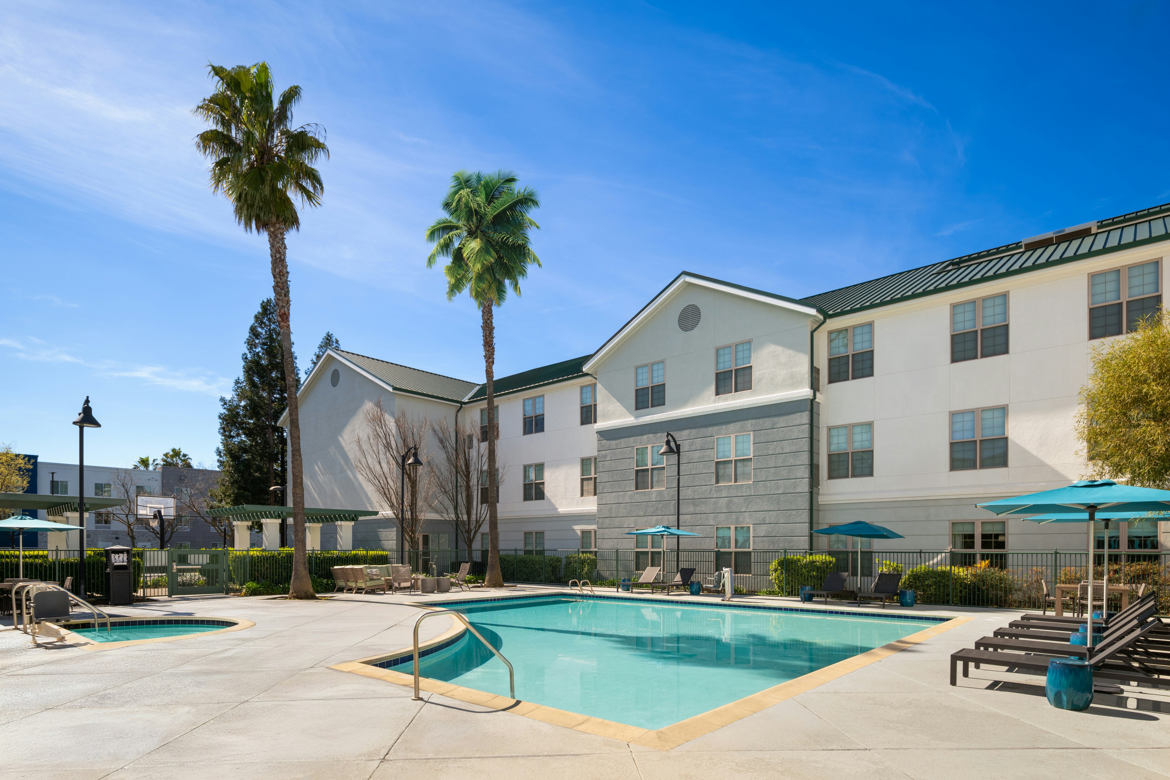 Homewood Suites By Hilton Sacramento Airport-Natomas 40/42
