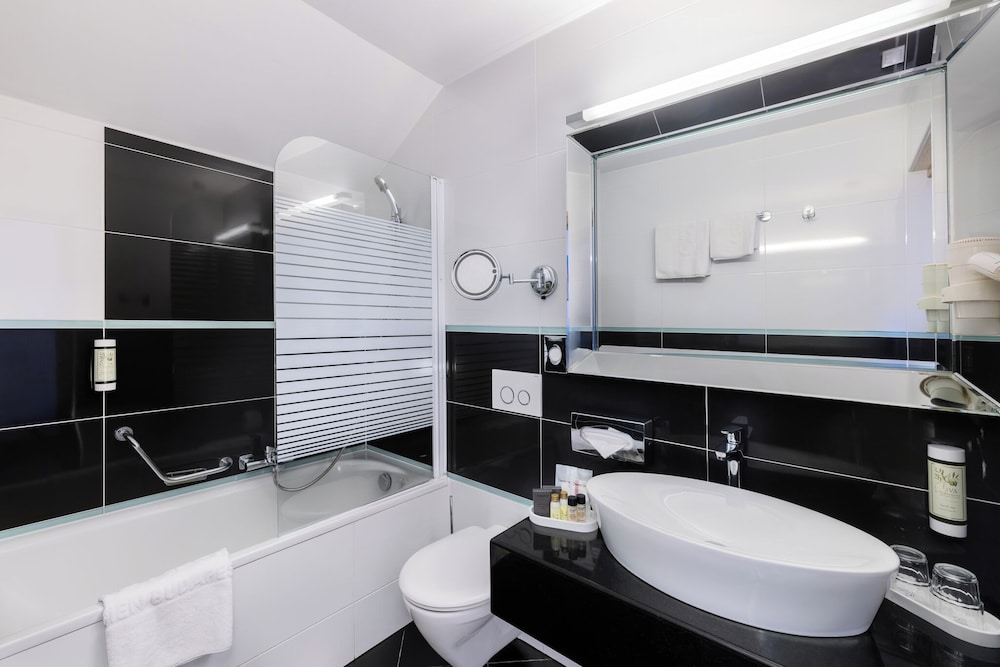 Carlton Hotel Buda Castle 61/64