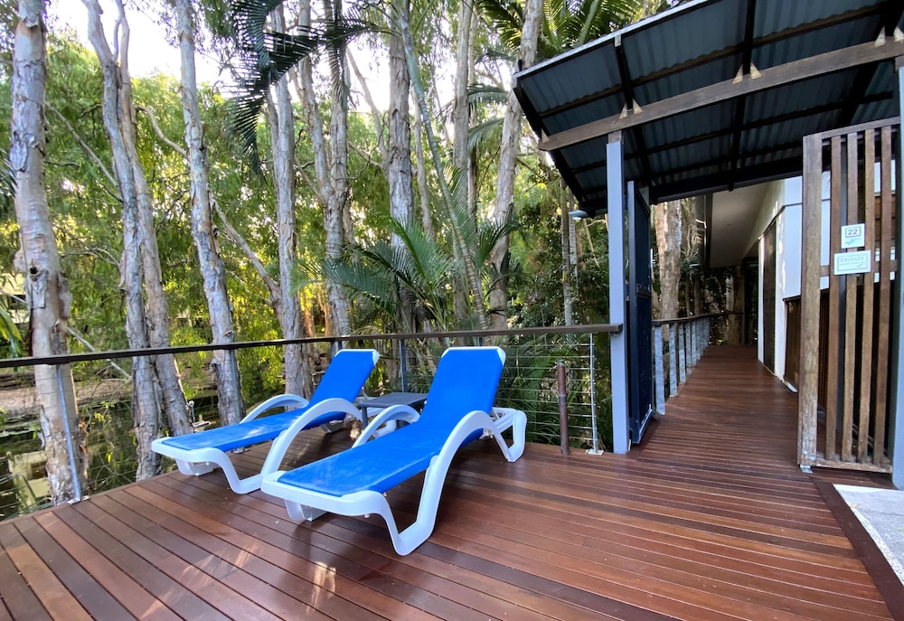 SANCTUARY PALM COVE 25/50