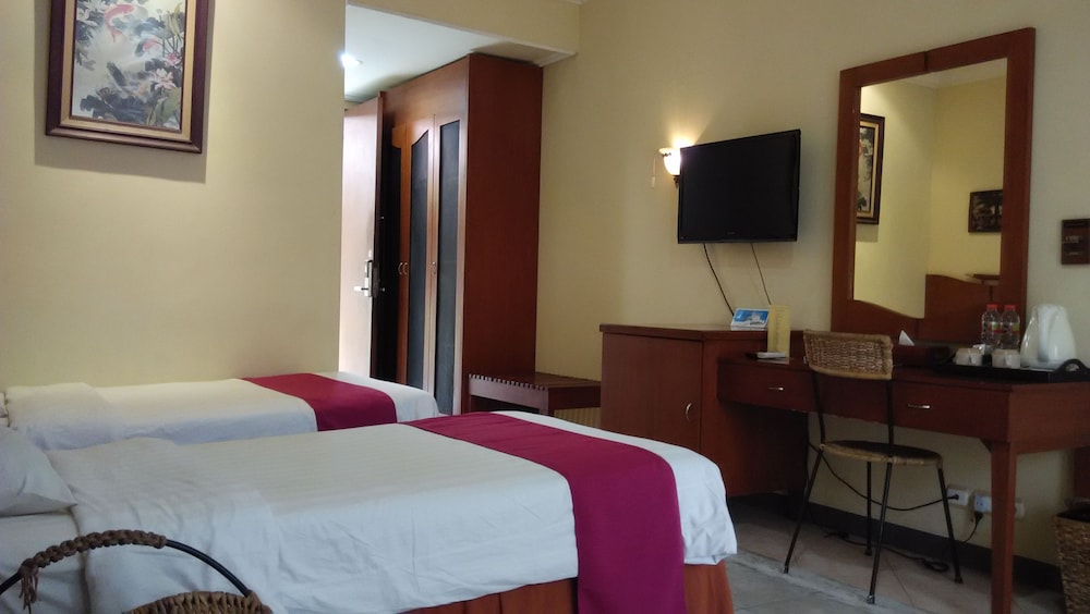 Lotus Garden Hotel 19/43