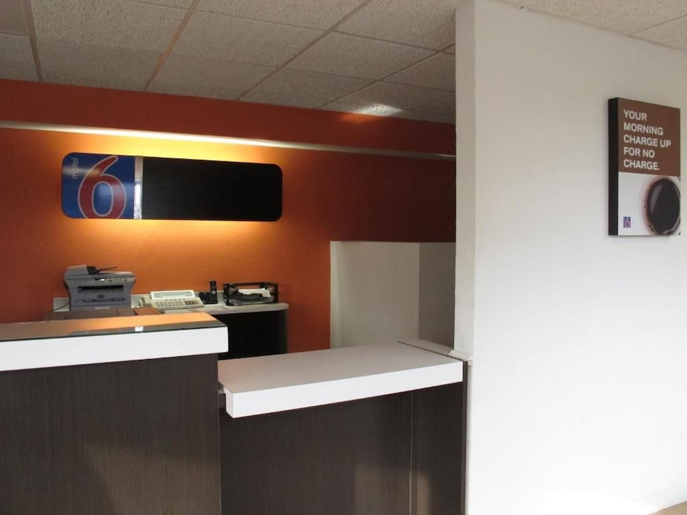 Motel6 Baltimore MD 11/44