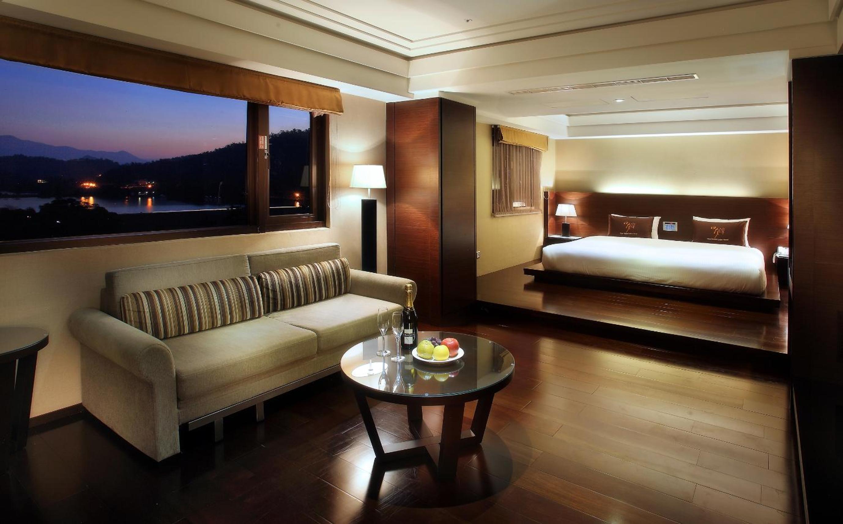 جناح بسرير مزدوج بإطلالة على البحيرة، Sun Moon Lake Hotel 2/2