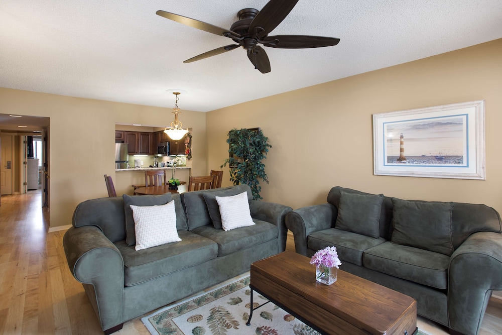 Kingston Plantation Condos 38/60