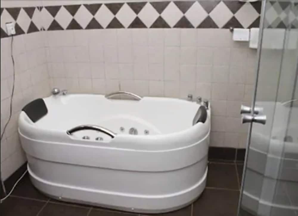Nashera Hotel 42/42