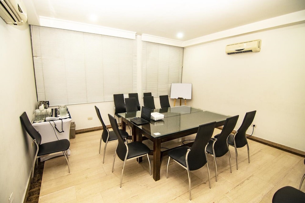 Tativan Hotel 24/32