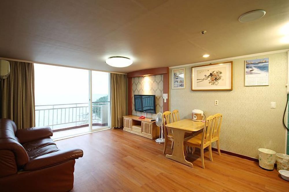 Geumgangsan Condominium 13/23