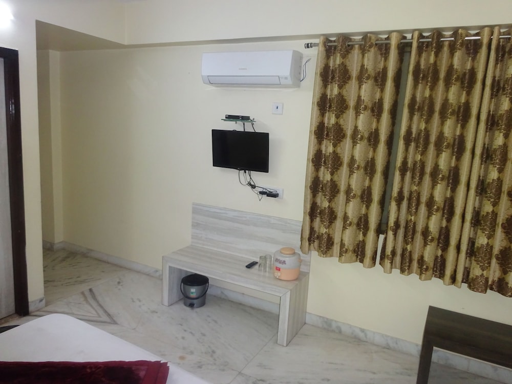 Hotel Shivansh Inn By Sky Stays 16/21