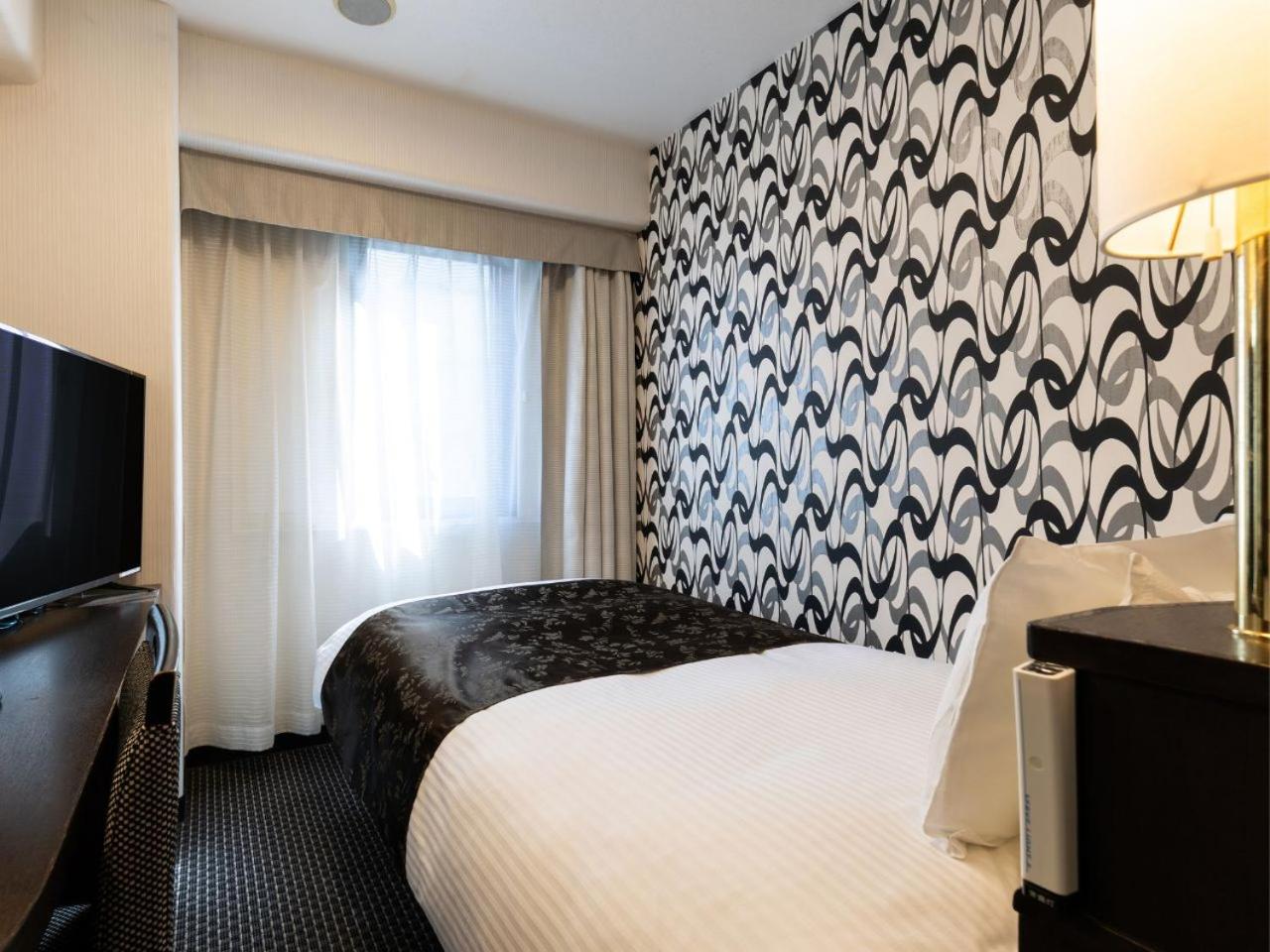 Semi Room, Single, Semi Double Bed