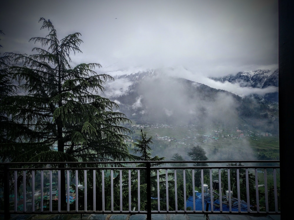 Devdhar Hilltop Cottages 24/31