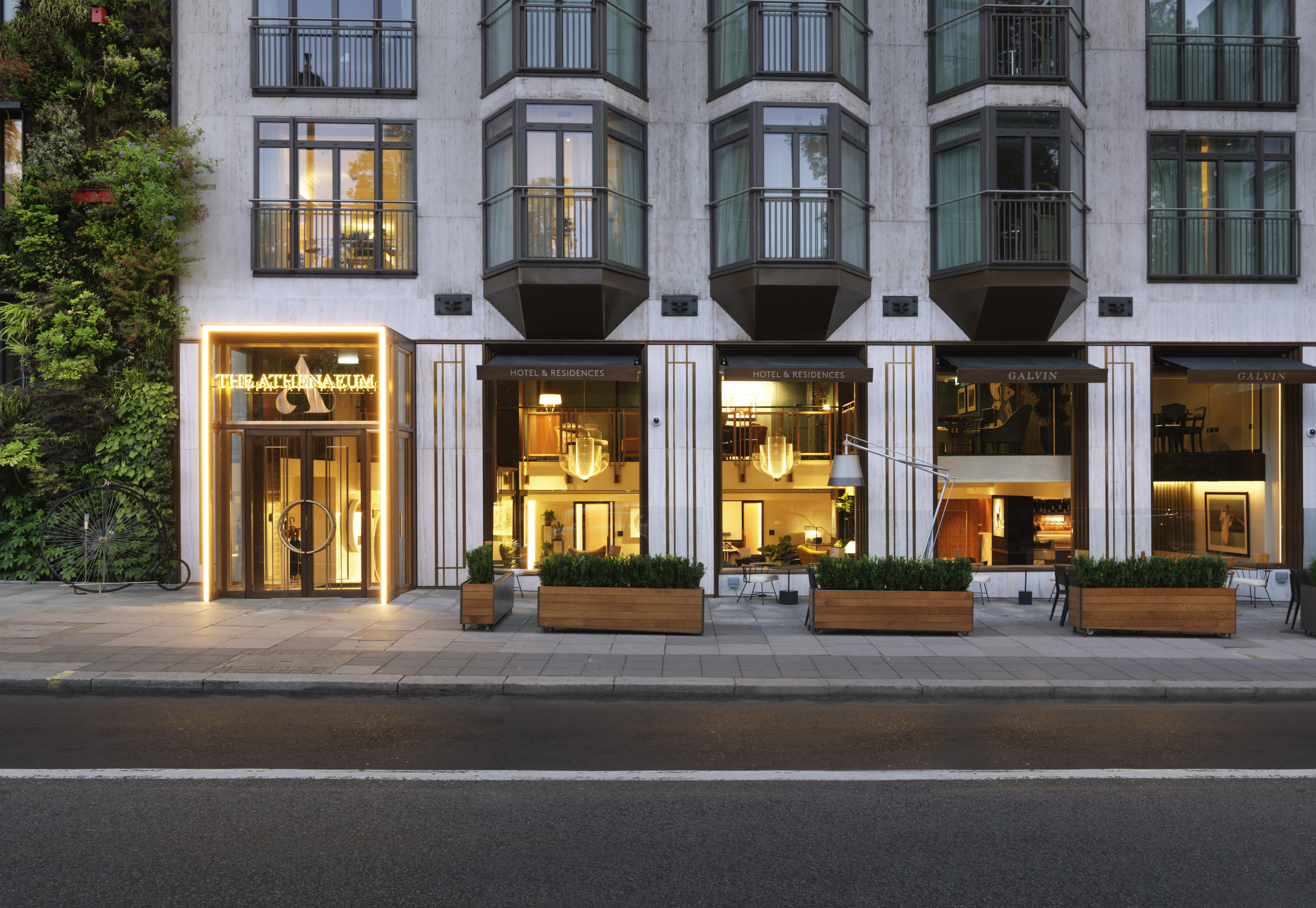 The Athenaeum Hotel & Residences 2/66