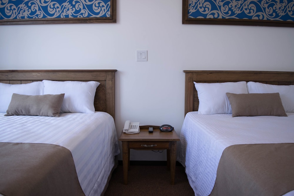 Hotel La Estacion 13/31
