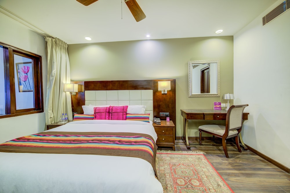 ROYAL, SUITE, DOUBLE BED