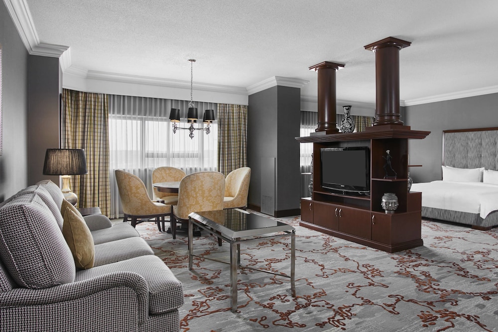 Marriott Teaneck at Glenpointe 17/37