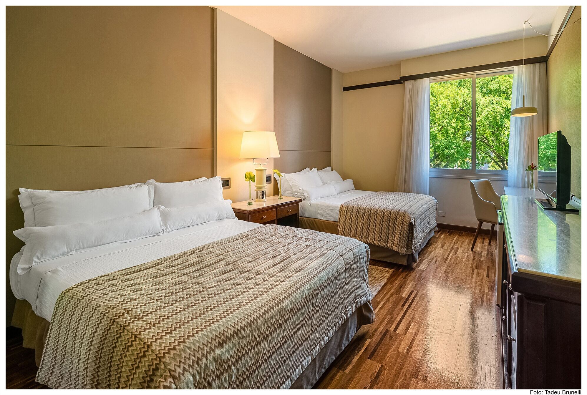 PREMIER, QUADRUPLE, 2 DOUBLE BEDS