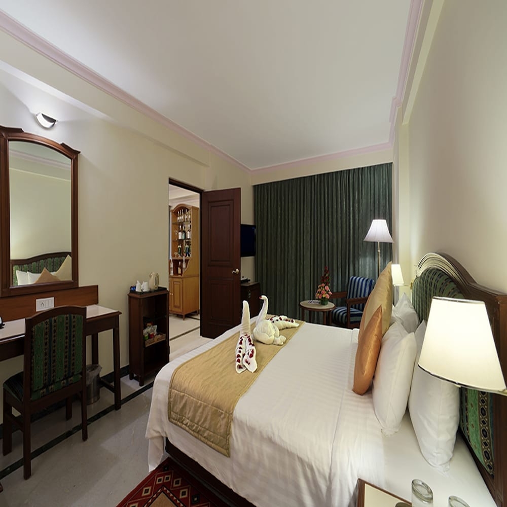 RADHA REGENT 18/59