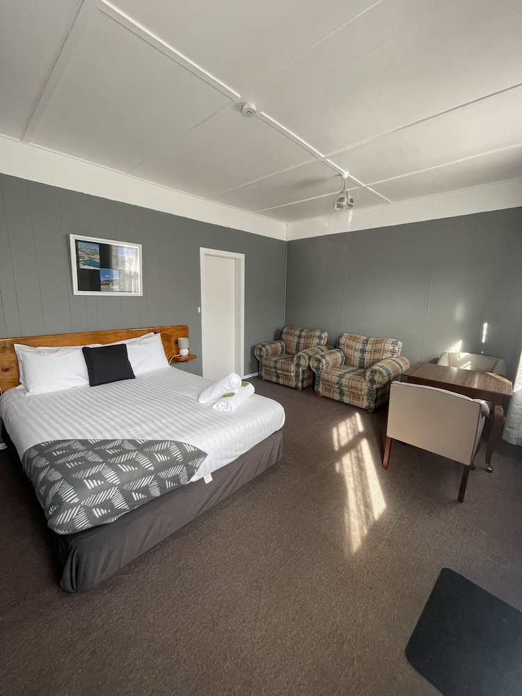 Mountain View Motel Queenstown 12/66