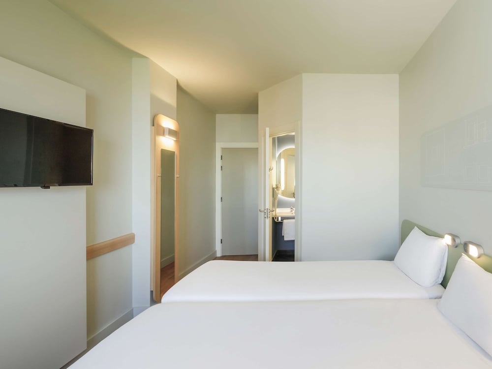 ibis budget Malaga Aeropuerto Avenida Velazquez 13/46