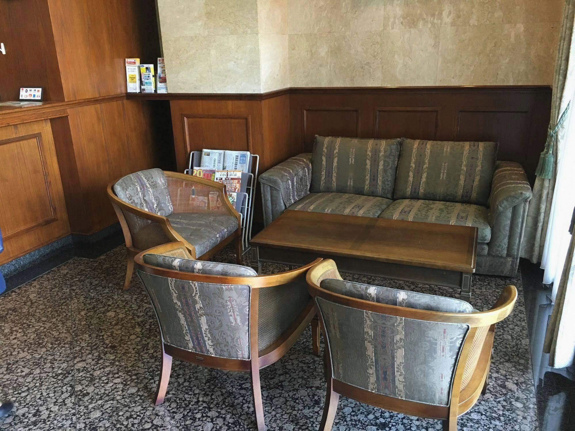 Fukuyama Rose Garden Hotel 77/82