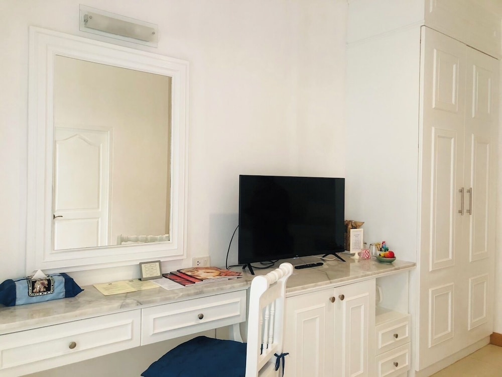 Casa Blanca Boutique Hotel 58/73