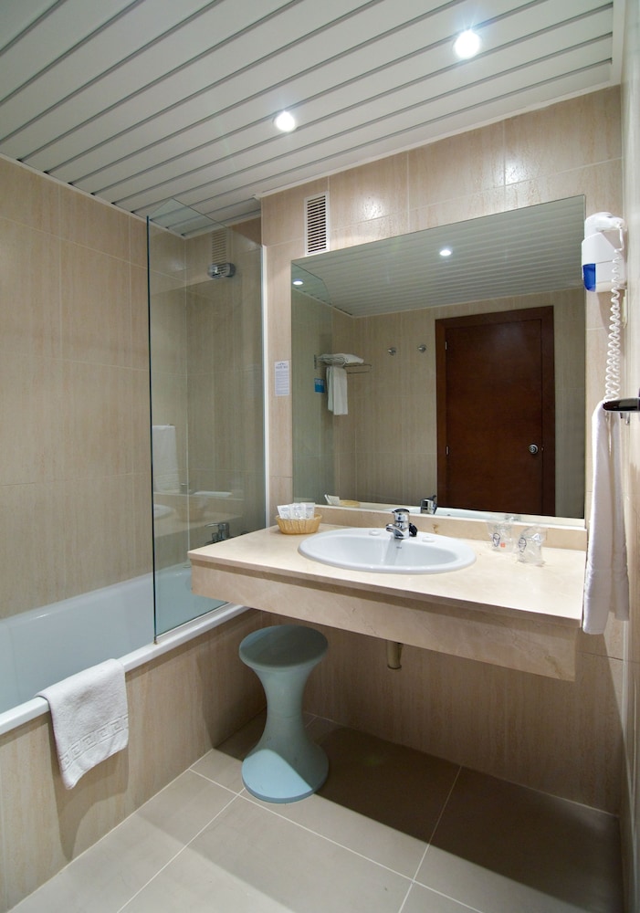 Hotel Puente Real 29/62