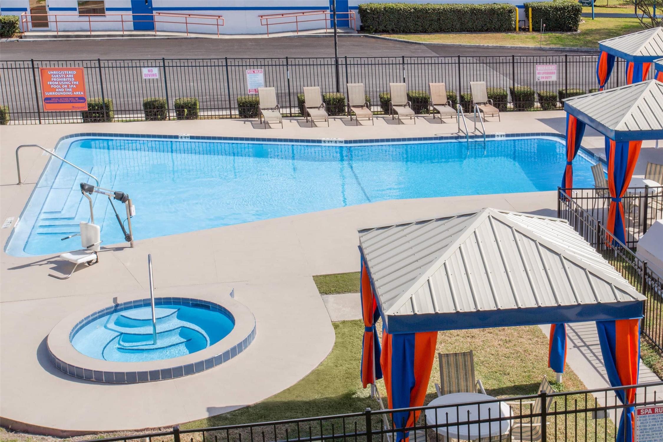 Howard Johnson By Wyndham Ocala Fl 27/29