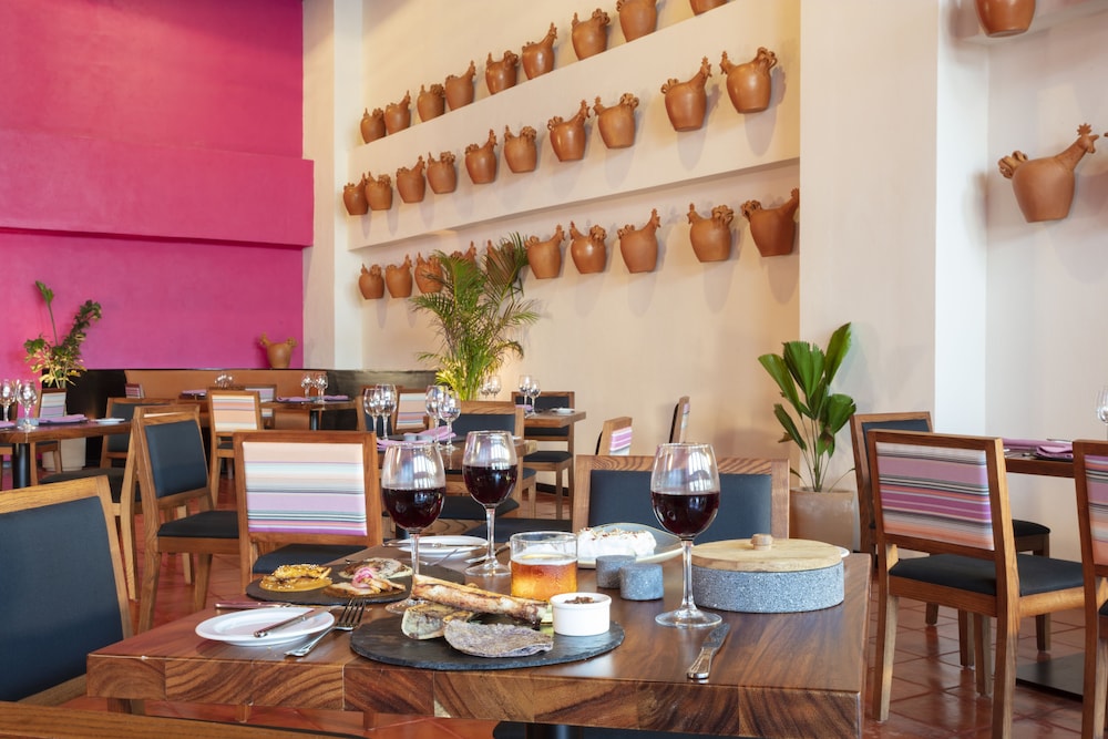 restaurant cafeteria