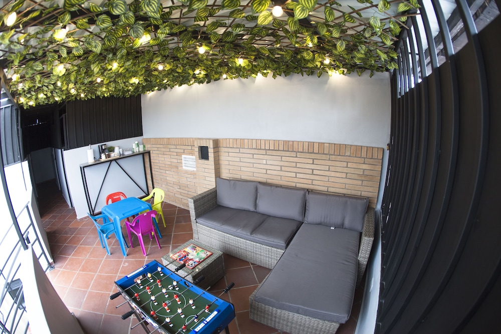 Reyes House Bogota 31/40