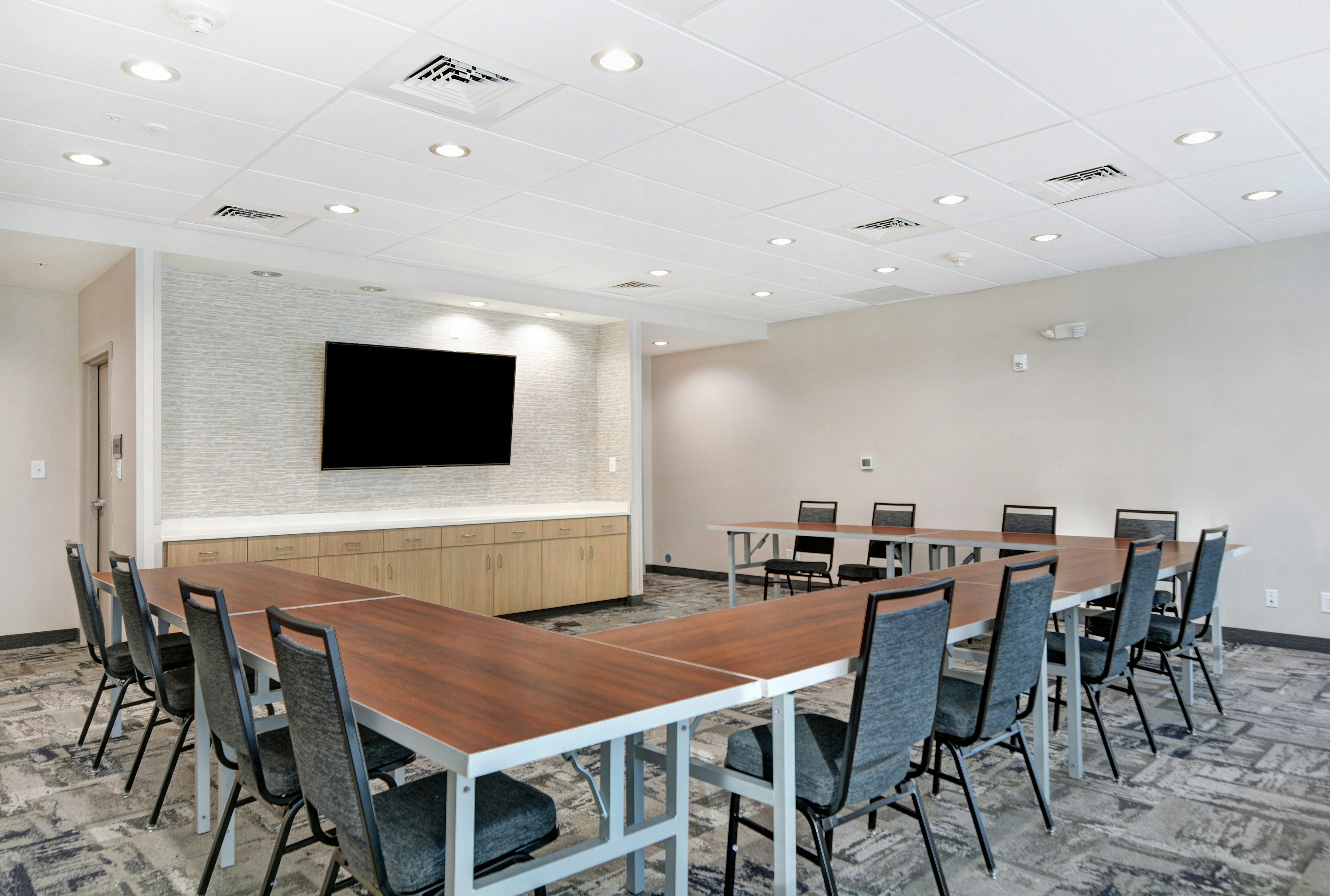 Home2 Suites by Hilton Raleigh Durham Airport RTP 13/17