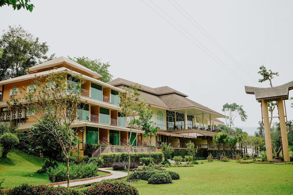 Suansaiyok Resort 3/50