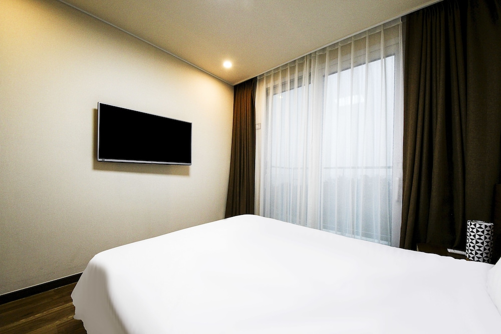 Jeju Ocean Blue Hotel 32/61