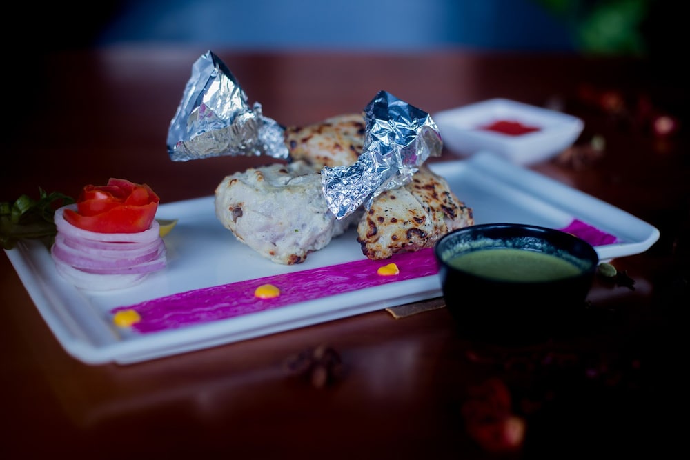Vihaari 24 Business Hotel 37/57