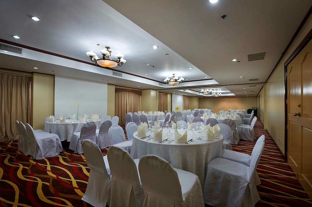 Berjaya Hotel Colombo 38/48