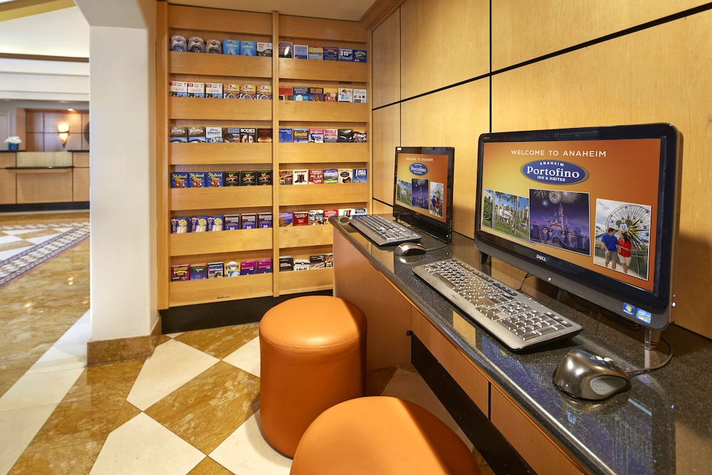 Anaheim Portofino Inn and Suites 20/30