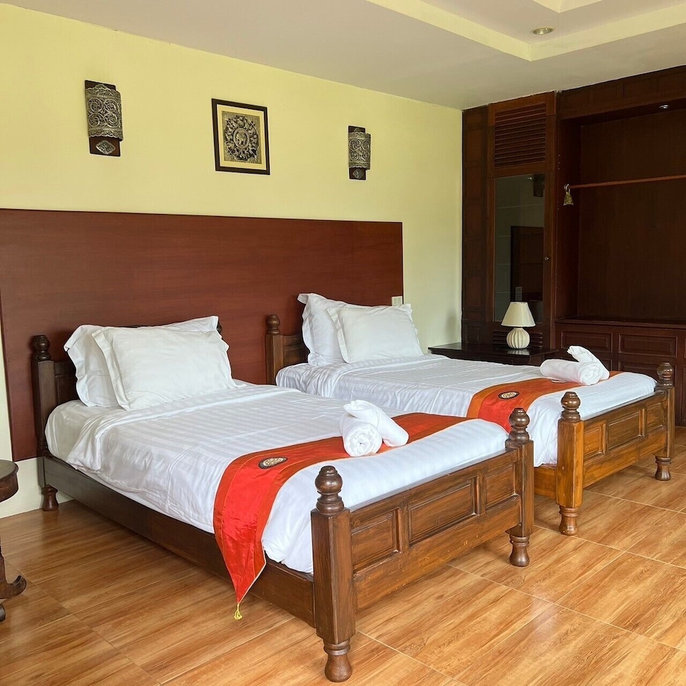 SUPERIOR, TWIN BEDS