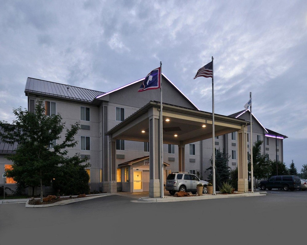 Comfort Inn and Suites Riverton 1/46
