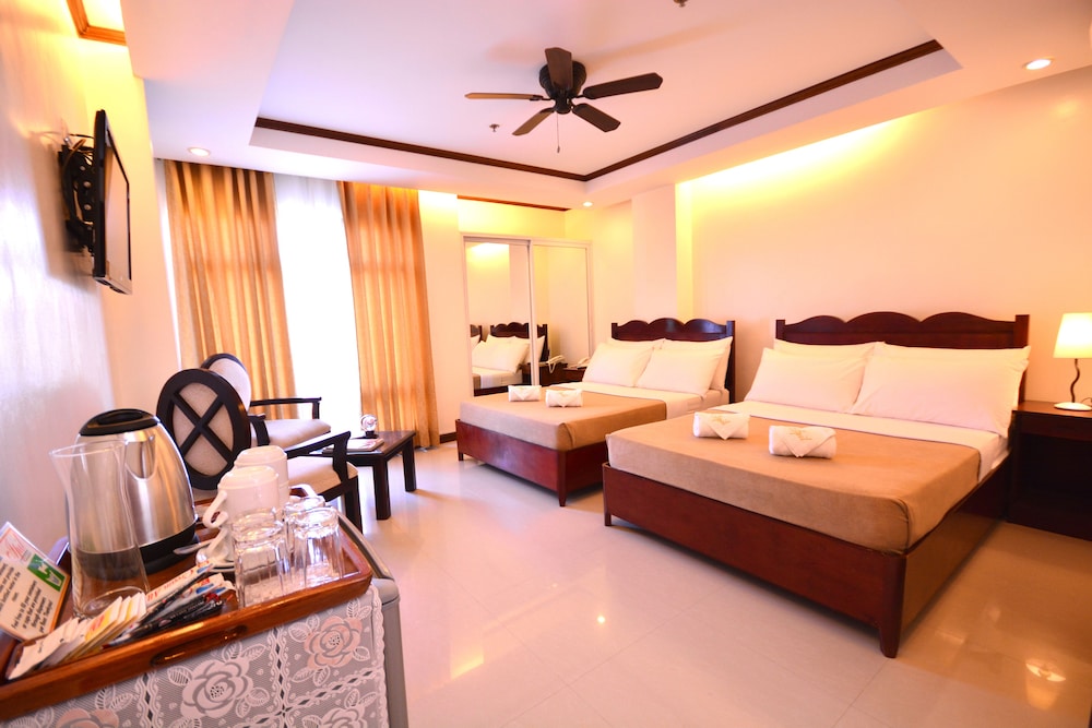 Ipil Suites Puerto Princesa 15/40