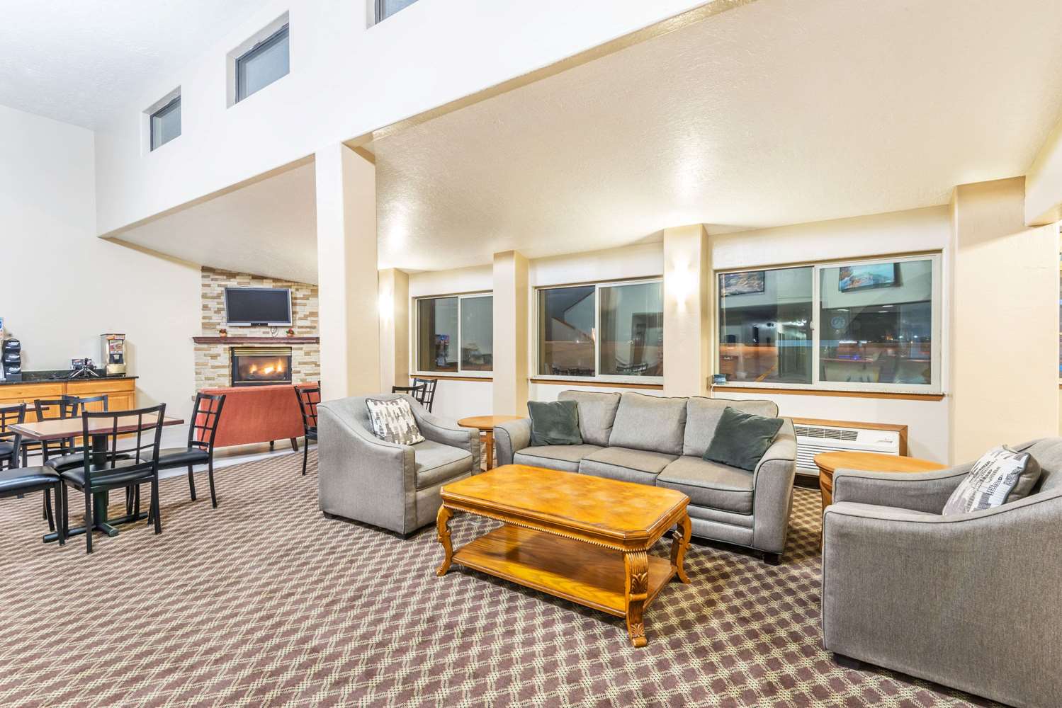 Days Inn by Wyndham Pueblo 12/18
