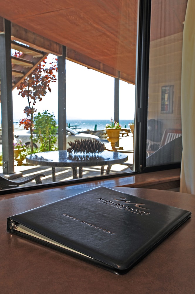 Mourelatos Lakeshore Resort 27/63
