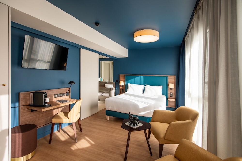 SUPERIOR, DOUBLE BED