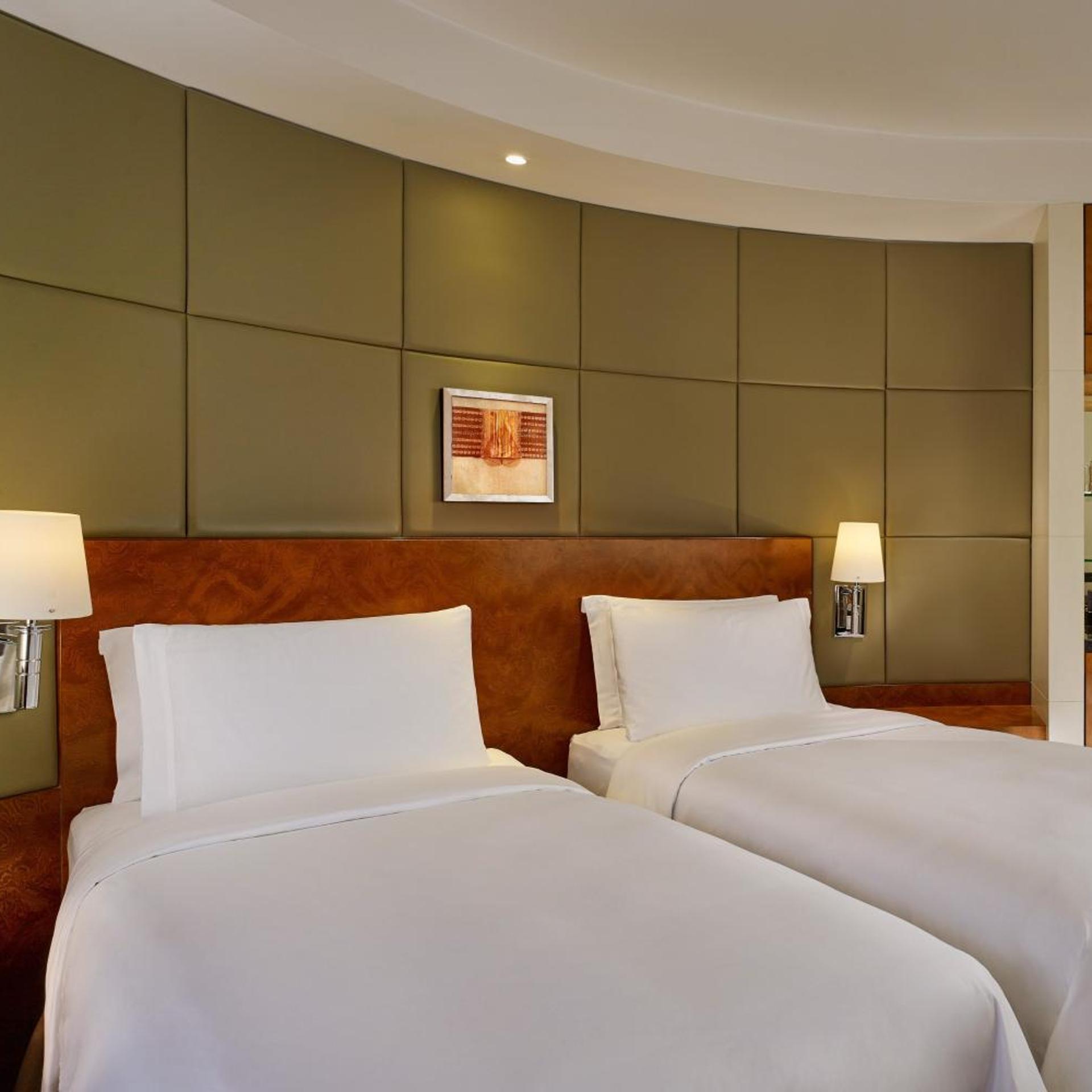 Guest Room, Classic, Twin Beds
