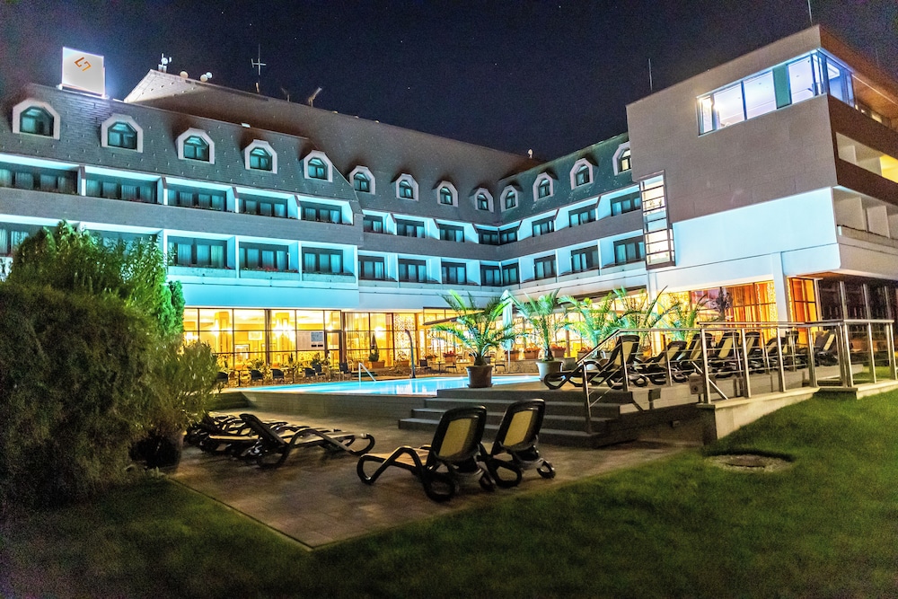 Hotel Sopron 2/73