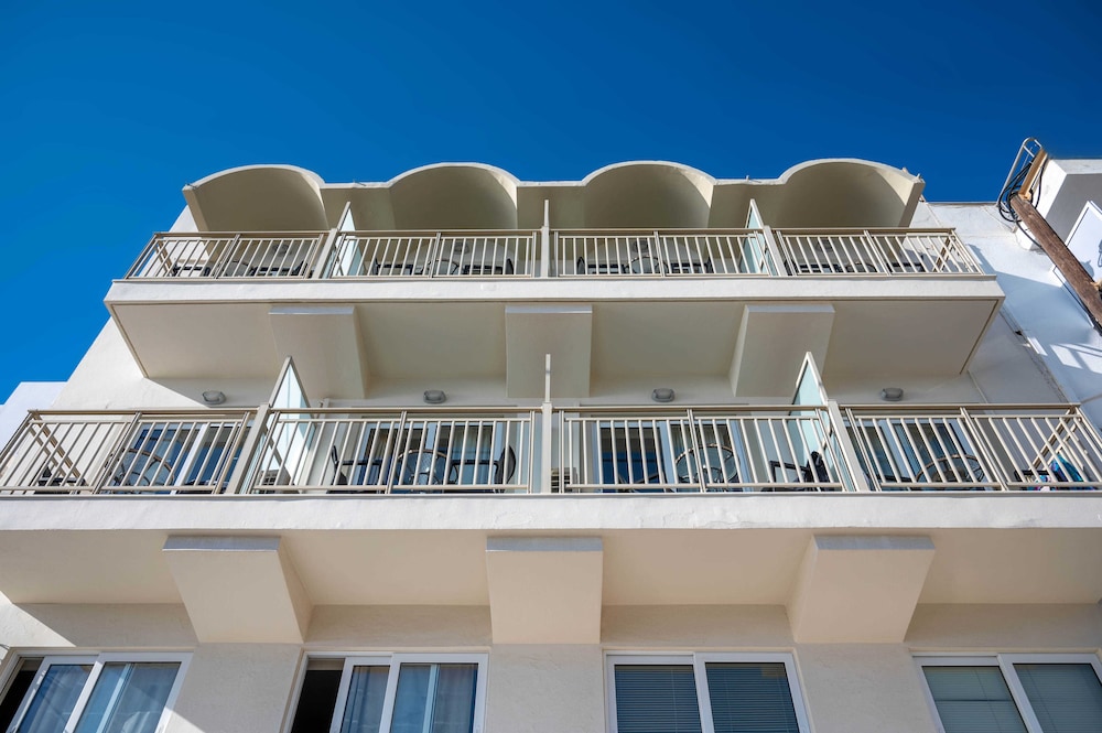 Kitro Beach Hotel in AGIOS NIKOLAOS