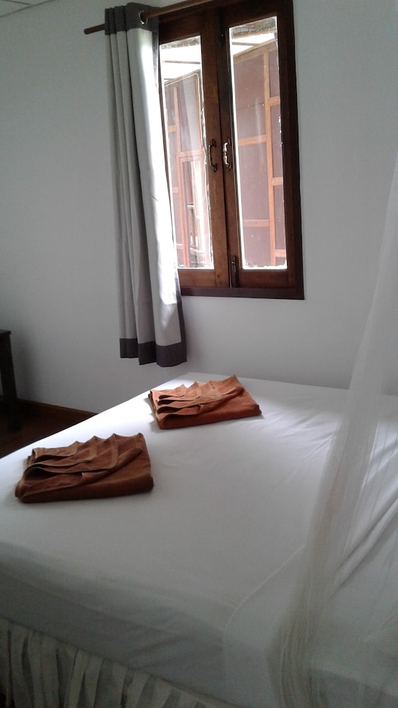 STANDARD, DOUBLE BED, WITH FAN