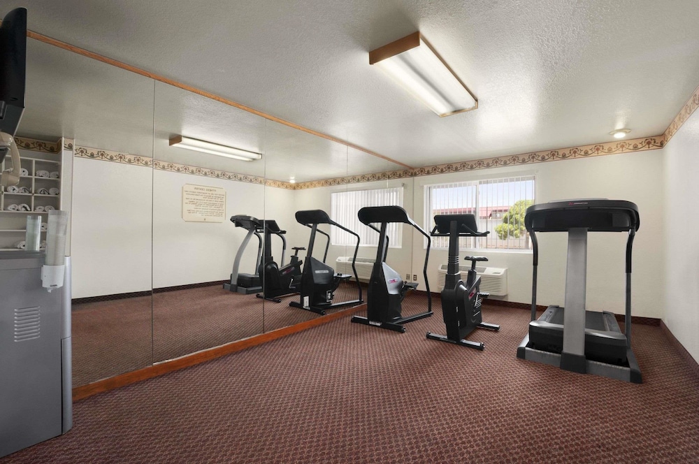 Super 8 By Wyndham Austin North/University Area 20/32