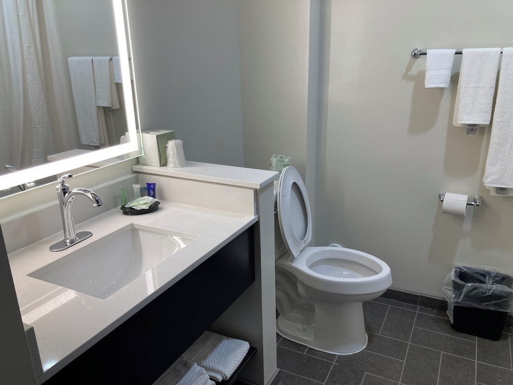 جناح بسريرين كوين مع أريكة، Sleep Inn & Suites Pigeon Forge - Downtown 5/5