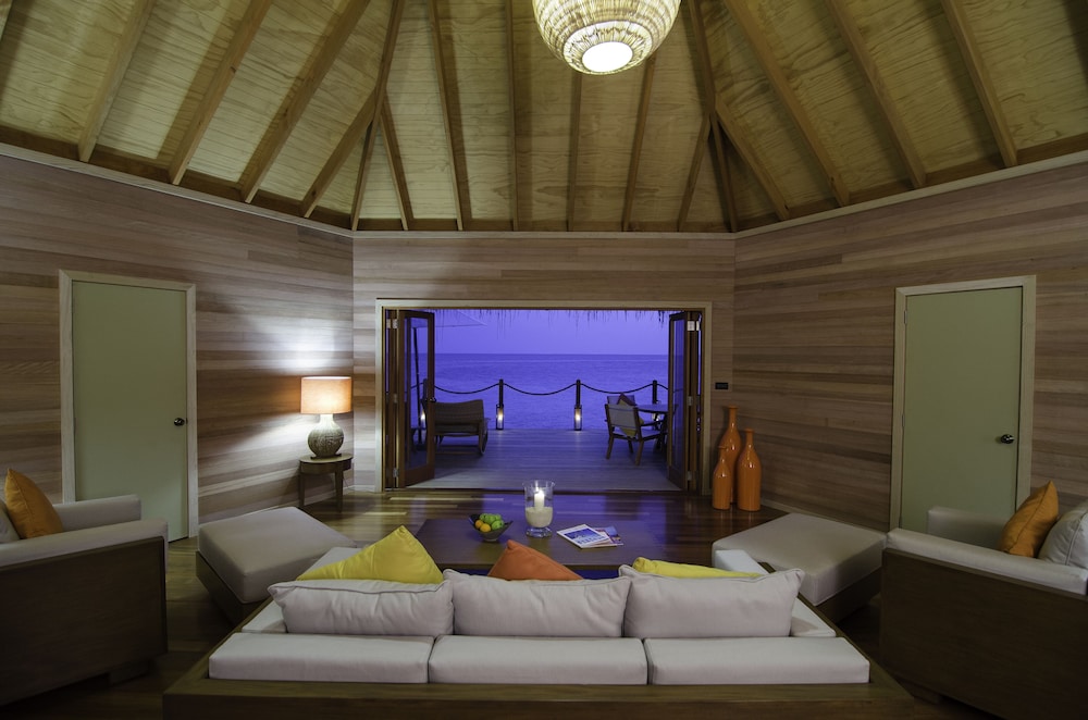Mirihi Island Resort, Male 37/56
