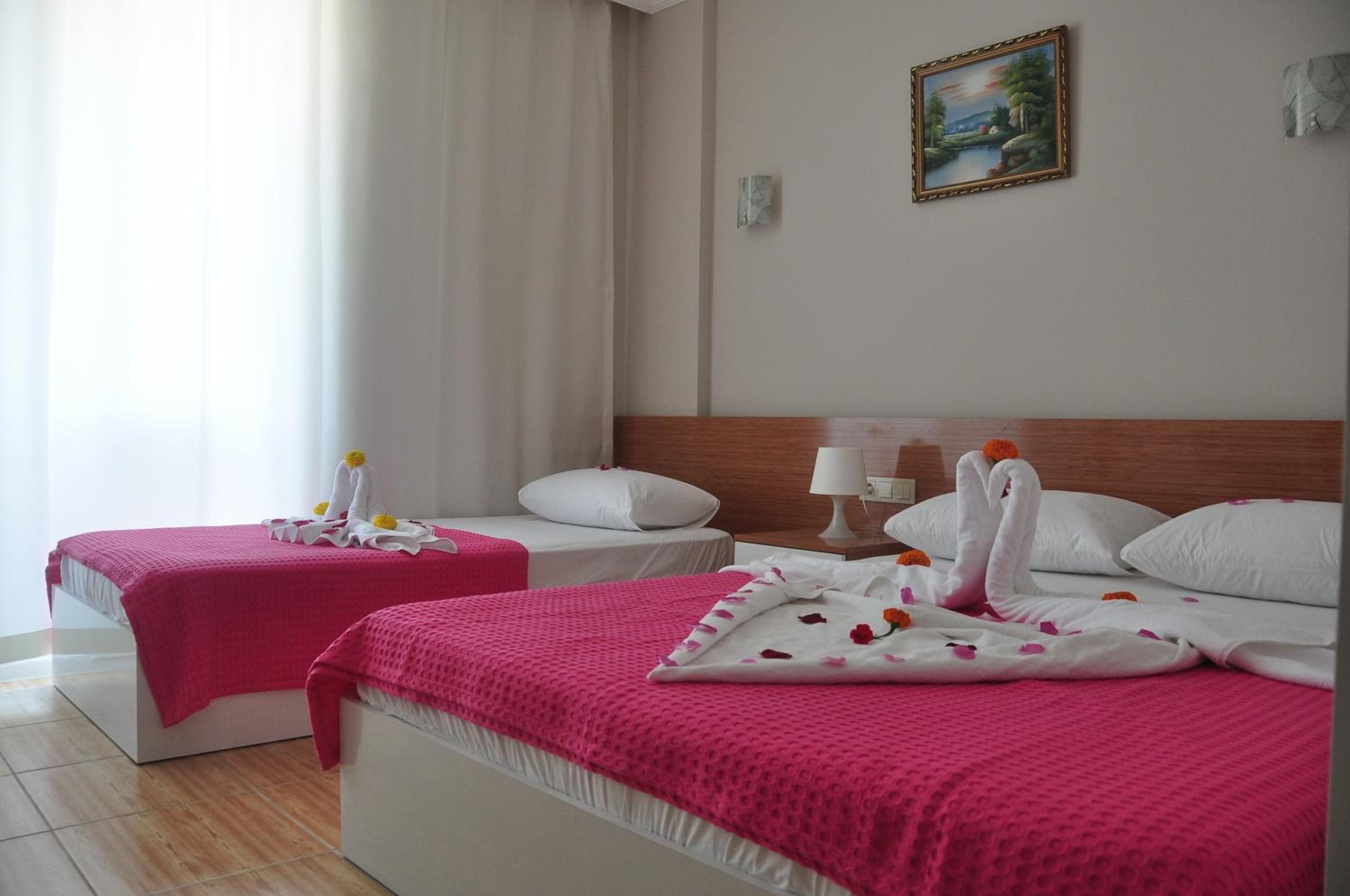 Onder Yildiz Hotel 14/55