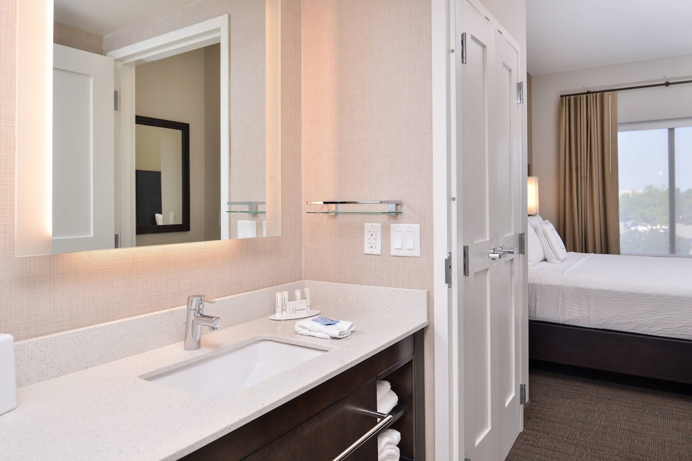 Residence Inn By Marriott Charlotte Northlake 9/45