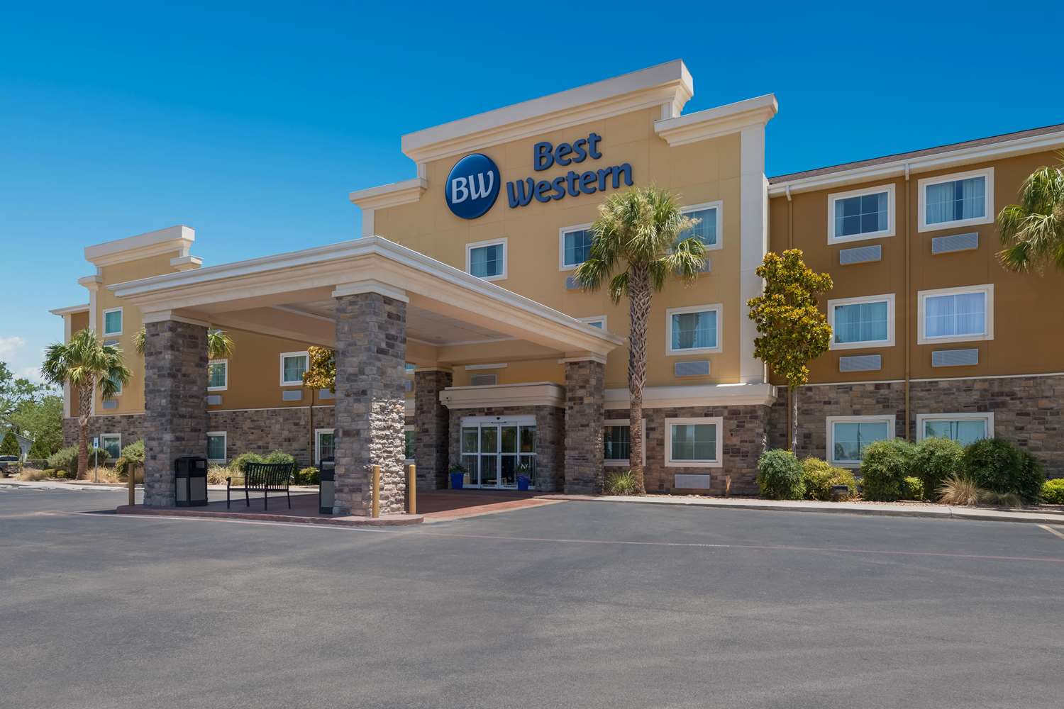 Best Western North Bryant Inn 4/19
